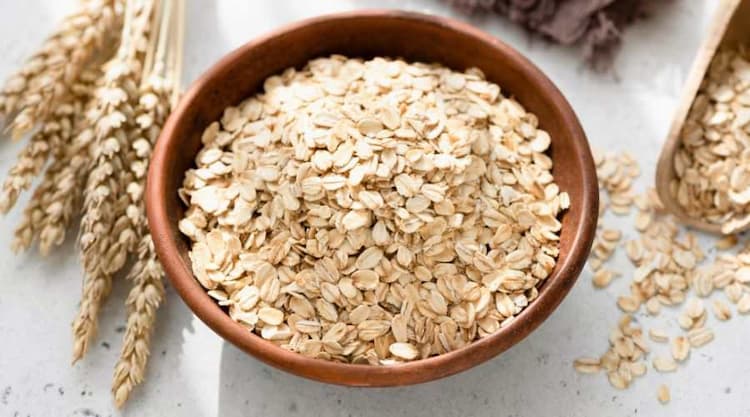 Oats for Weight Loss: Nutritional Value, Healthy Recipes, & More