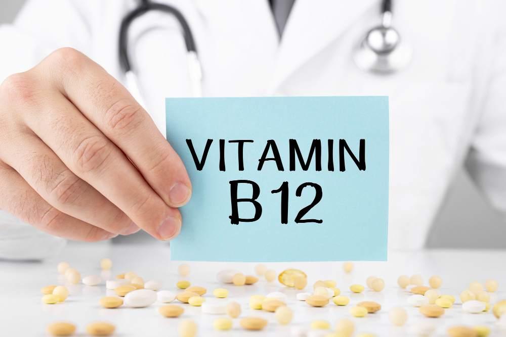 Vitamin b 12 ki Kami ke Lakshan: कारण और उपचार