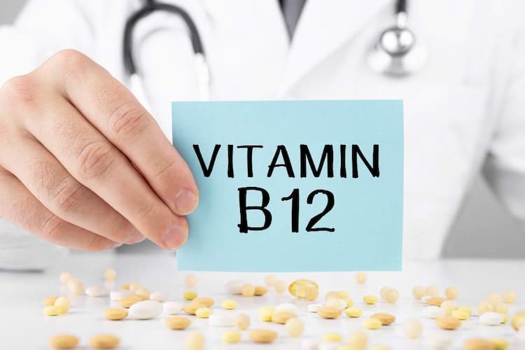 Vitamin b 12 ki Kami ke Lakshan: कारण और उपचार