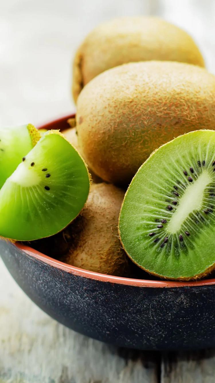 कीवी खाने से दिमाग कंप्यूटर जैसी तेज – जानकर चौंक जाएंगे?