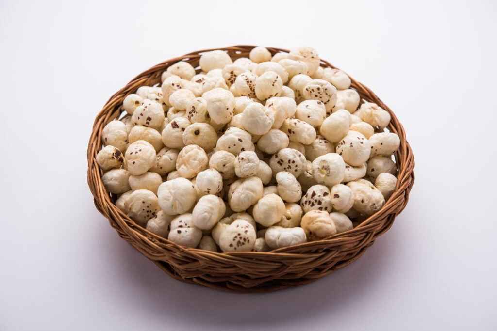 Phool Makhana Benefits: Exploring Its Nutritional Marvels