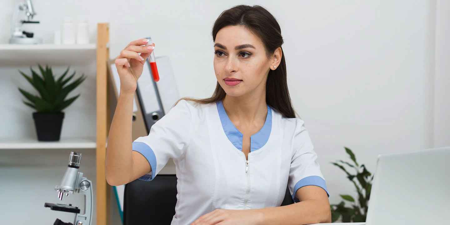 रक्त अहवालातील एकूण ल्युकोसाइट संख्या आणि TLC ची सामान्य श्रेणी