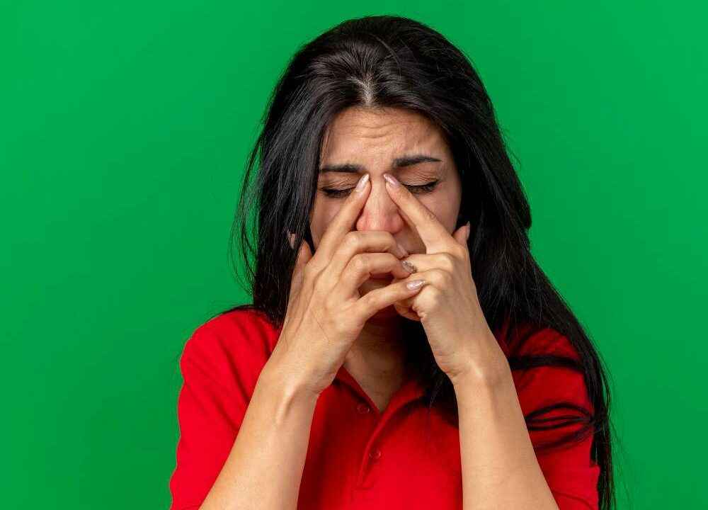 Eye Flue in Hindi – आई फ्लू, कारण, लक्षण, बचाव, तथा उपचार