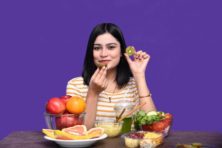 वजन कमी करण्यासाठी काय खावे: What to Eat to Lose Weight